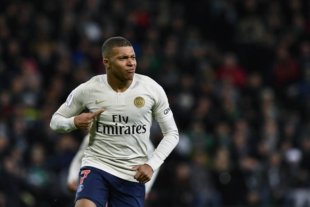 国际人士热议习近平新年贺词